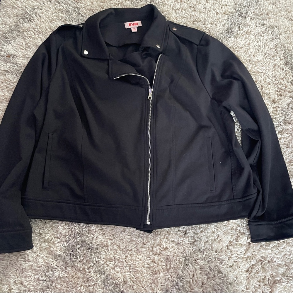 EVRI Elegant Black Apparel, size 2X - Chic black Jacket‎